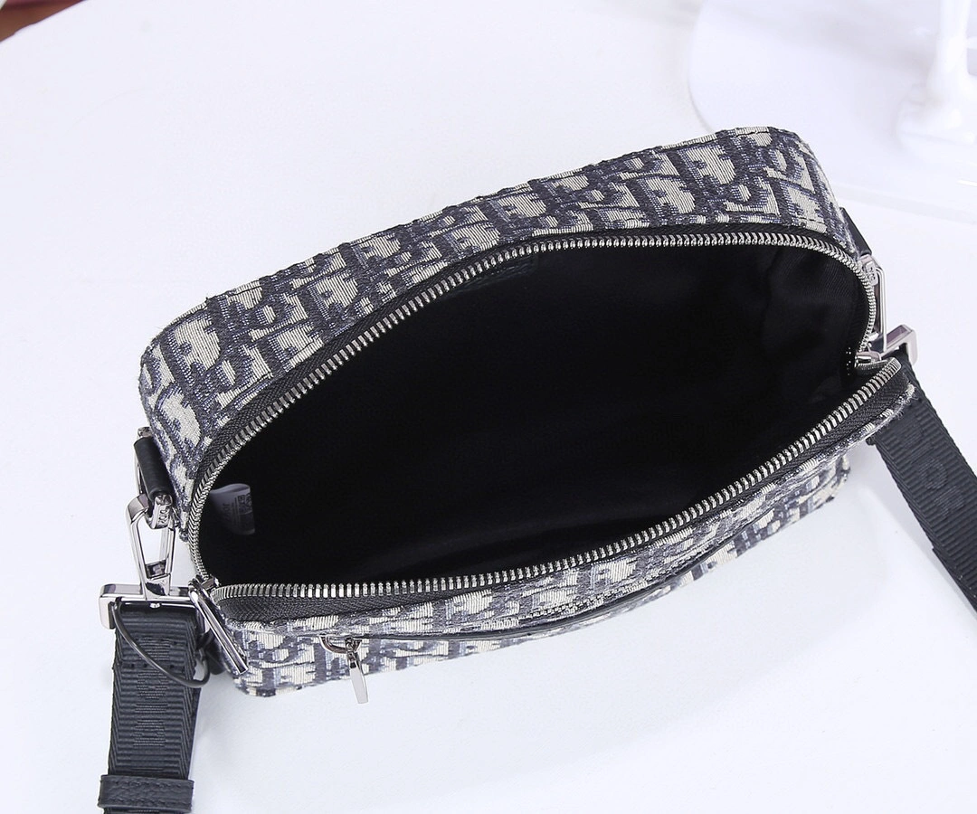 MOMO- SAFARI item:A-B063L2520