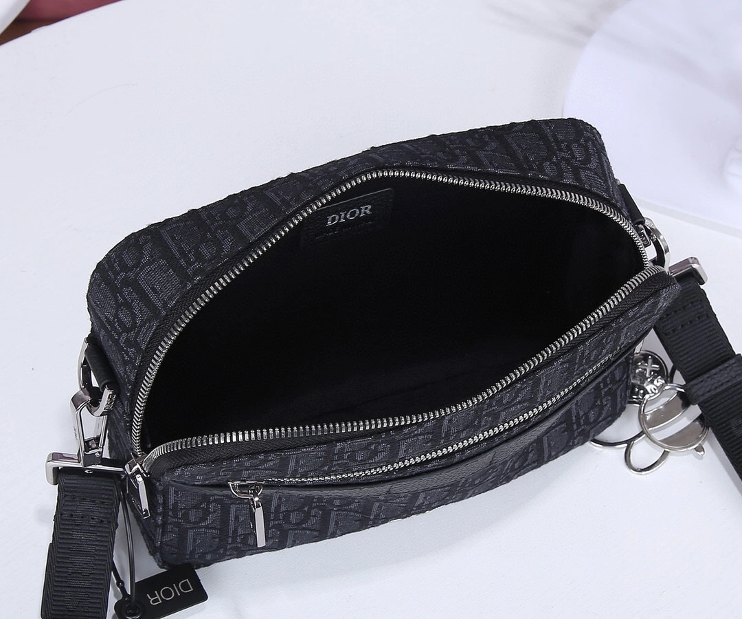 &MOMO- SAFARI item:A-B063L2521
