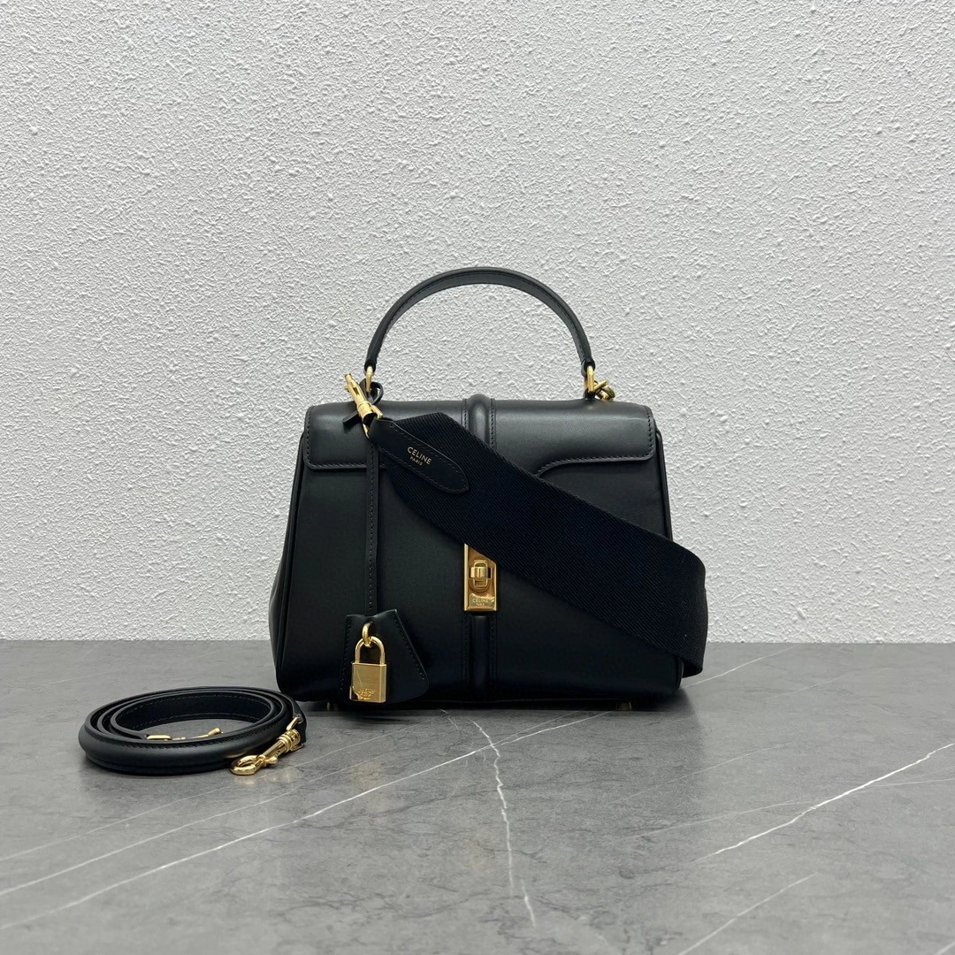MOMO- STRAP“16” 188003 sheephide item : B-B00C1519