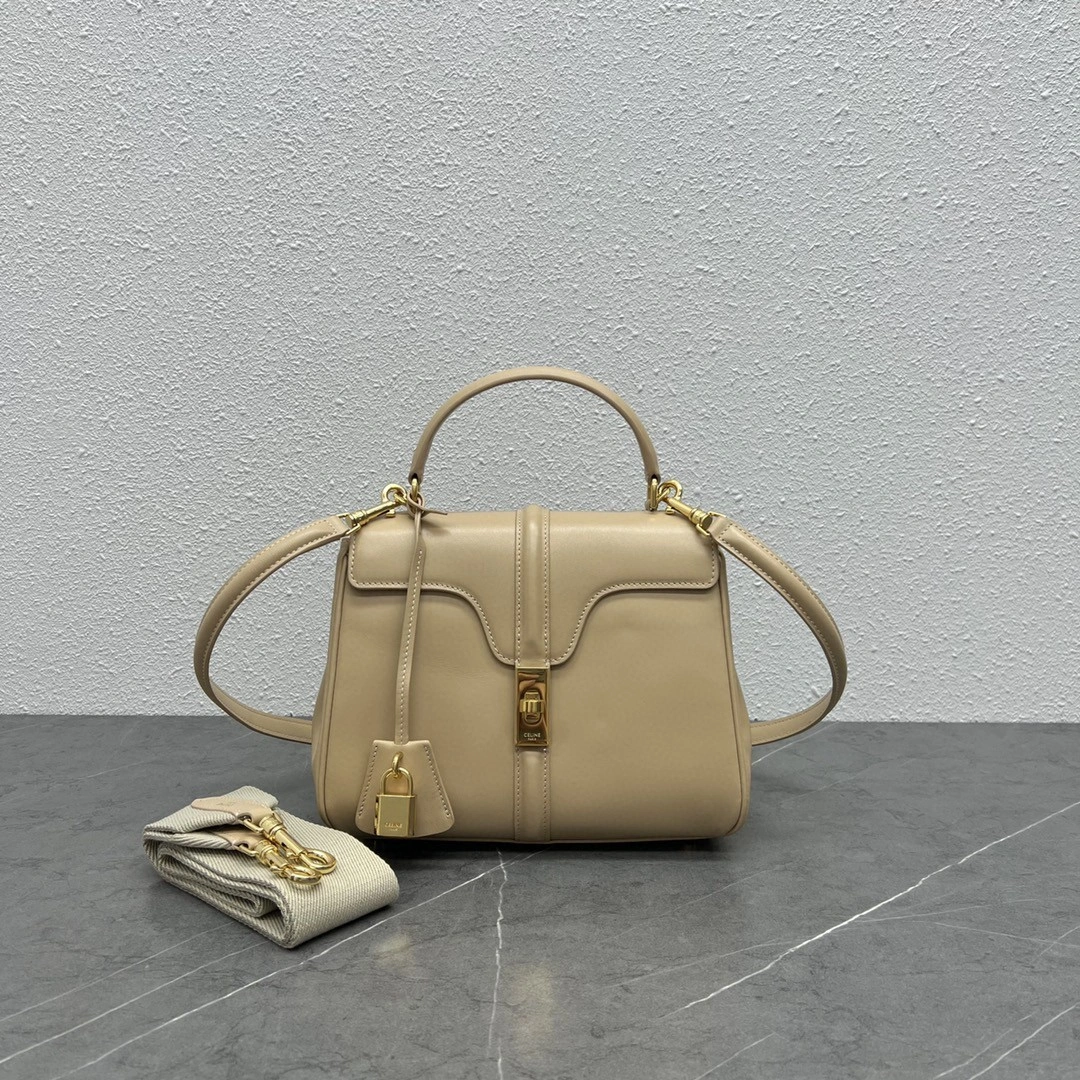 MOMO- STRAP“16” 188003 sheephide item : B-B00C1520