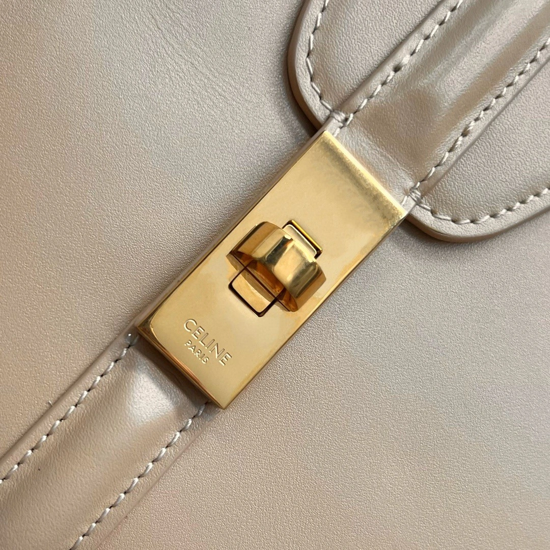 MOMO- STRAP“16” 188003 sheephide item : B-B00C1520