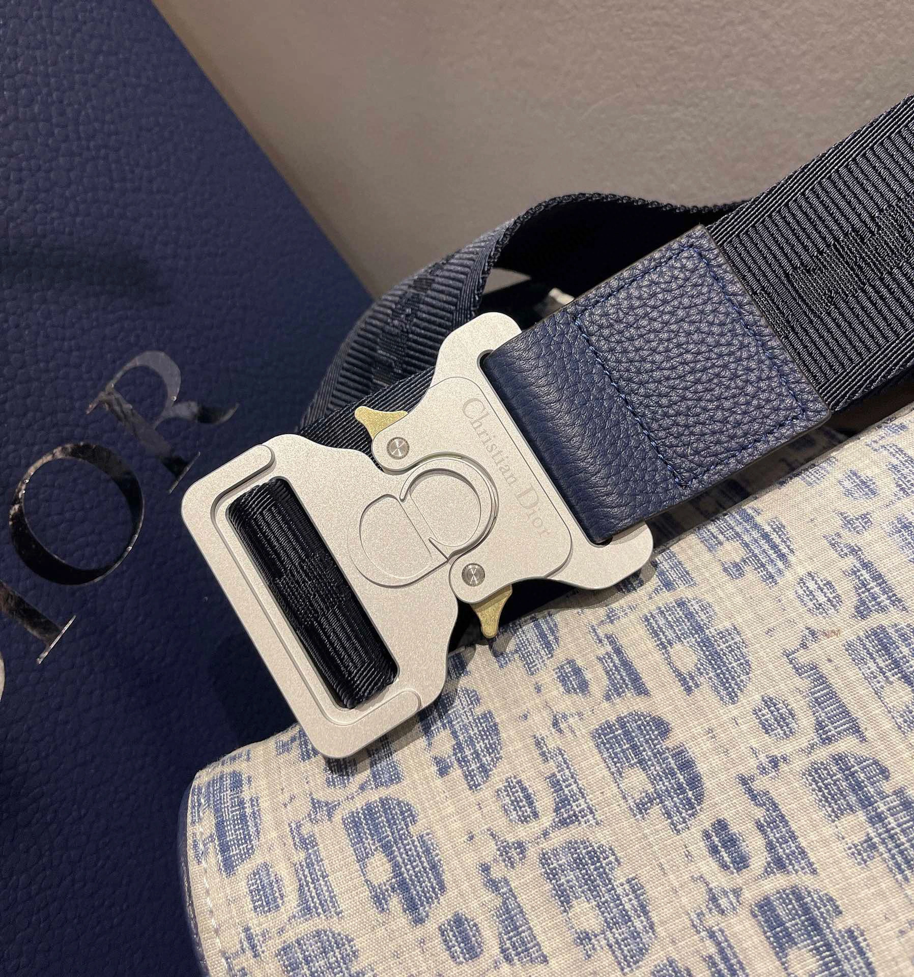 &MOMO- Saddle Bag item: B-B00B45792