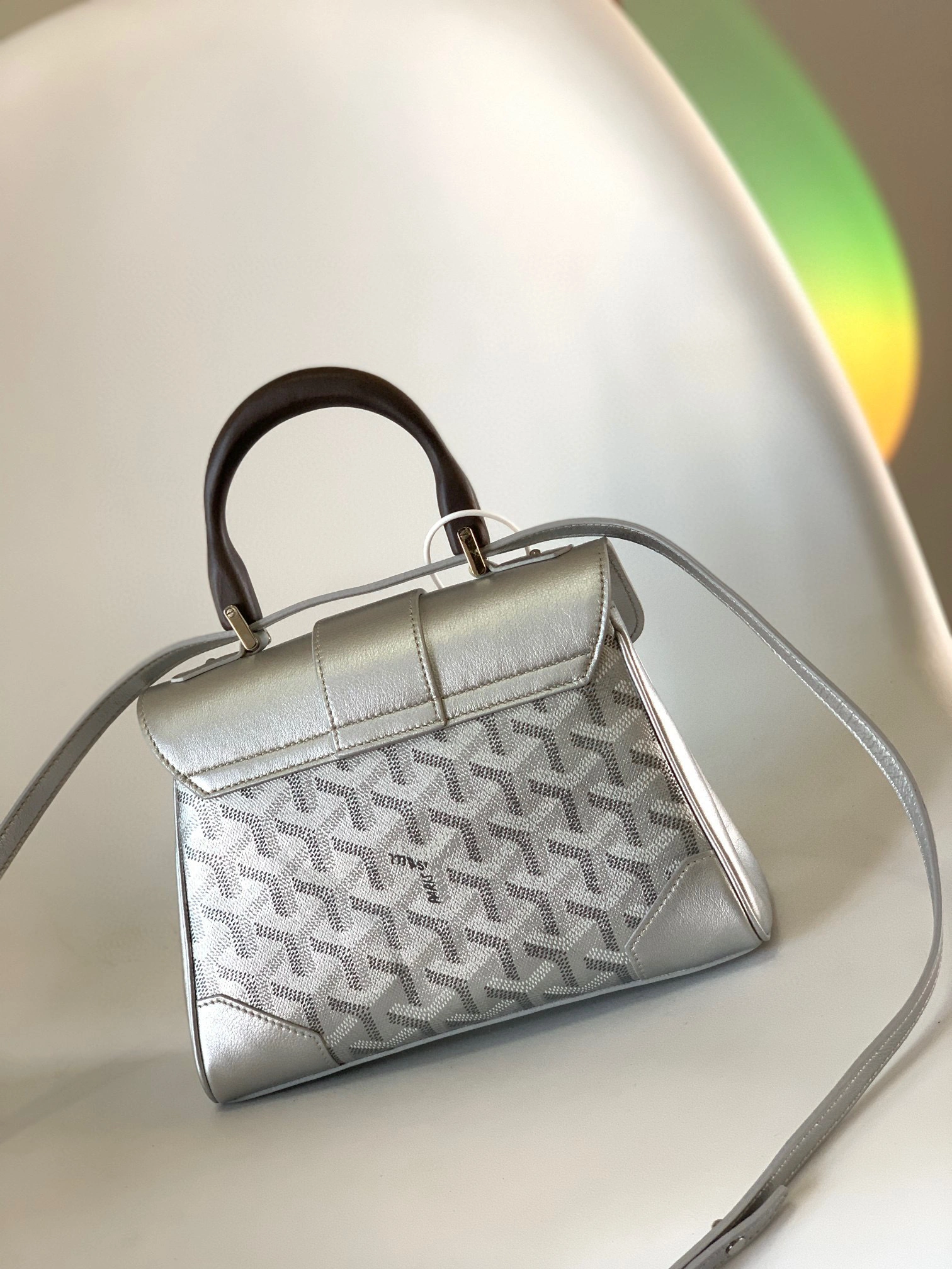 MOMO- Saigon item：B-B563F3012C