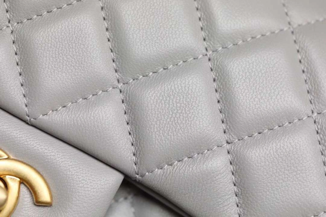 MOMO--Sheepskin item : 171B115D2020