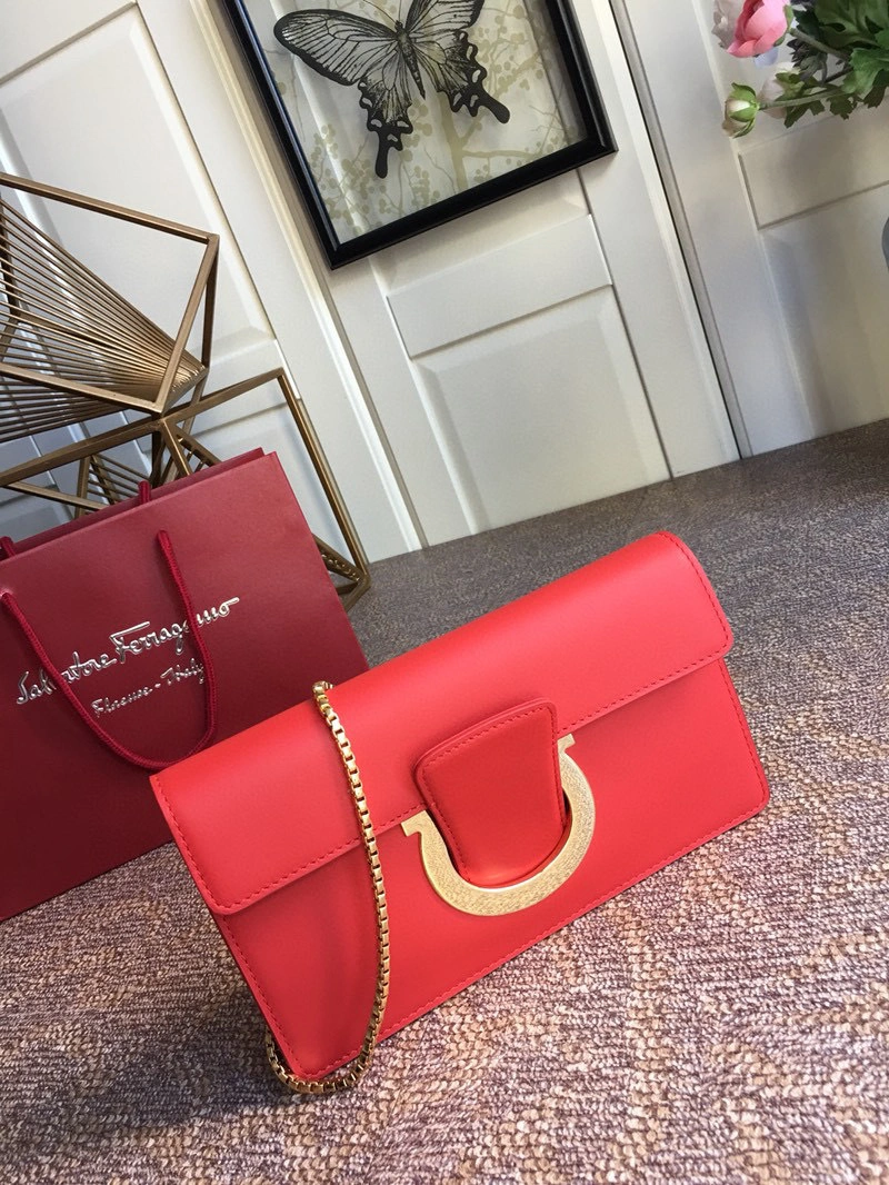 MOMO--Small Gancini CALF SKIN high quality version item : 007B00K2424