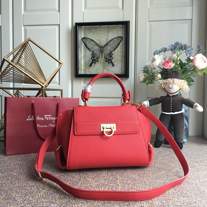 MOMO--Sofia Cowhide Gancio Sheepskin high quality version item : 007B00K2429