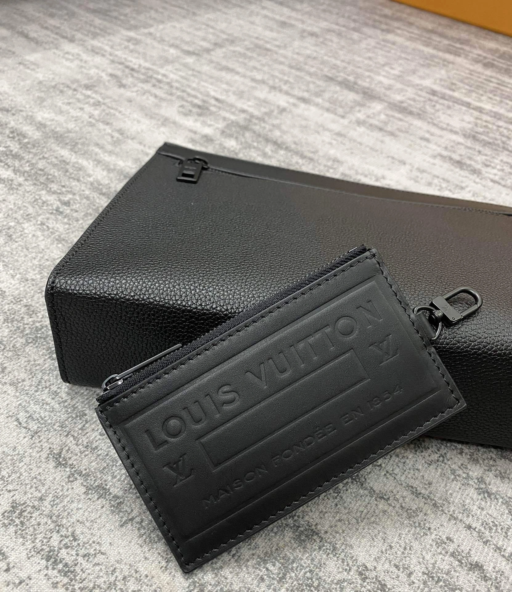 &MOMO- Standard quality M59329 Messenger Voyage item：C-B000D0507C