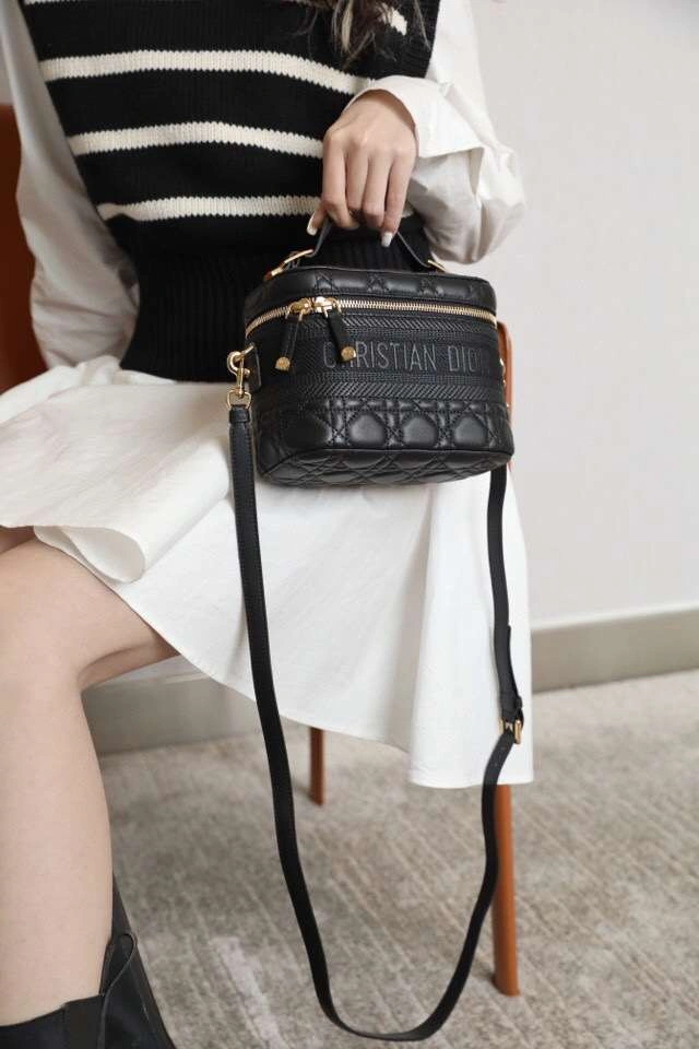 MOMO--TRAVEL Multiple colors Sheepskin item : M173B118C0702-2