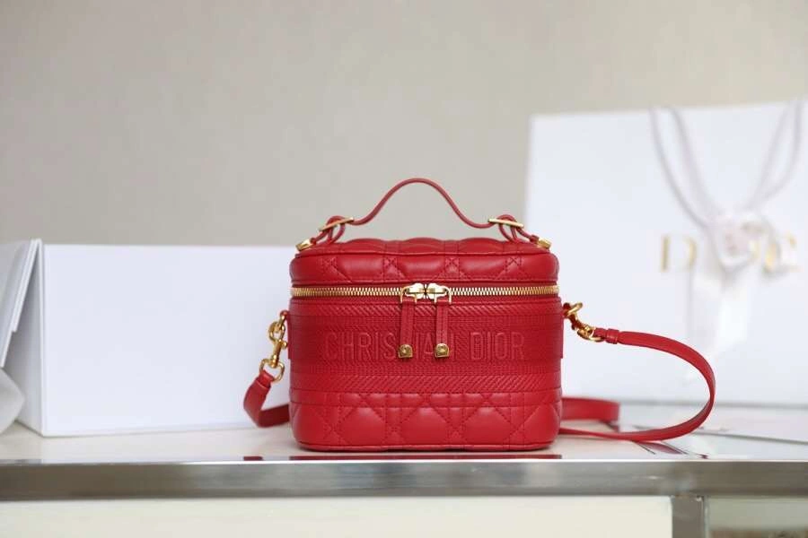 MOMO--TRAVEL Multiple colors Sheepskin item : M173B118C0702-2