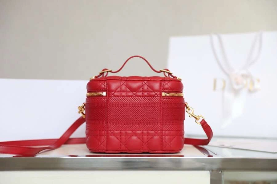 MOMO--TRAVEL Multiple colors Sheepskin item : M173B118C0702-2