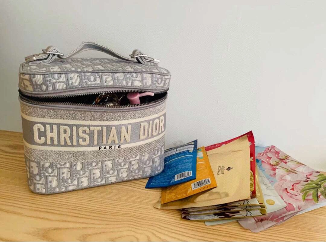 MOMO--TRAVEL Multiple colors ，item : M173B98C0703-2