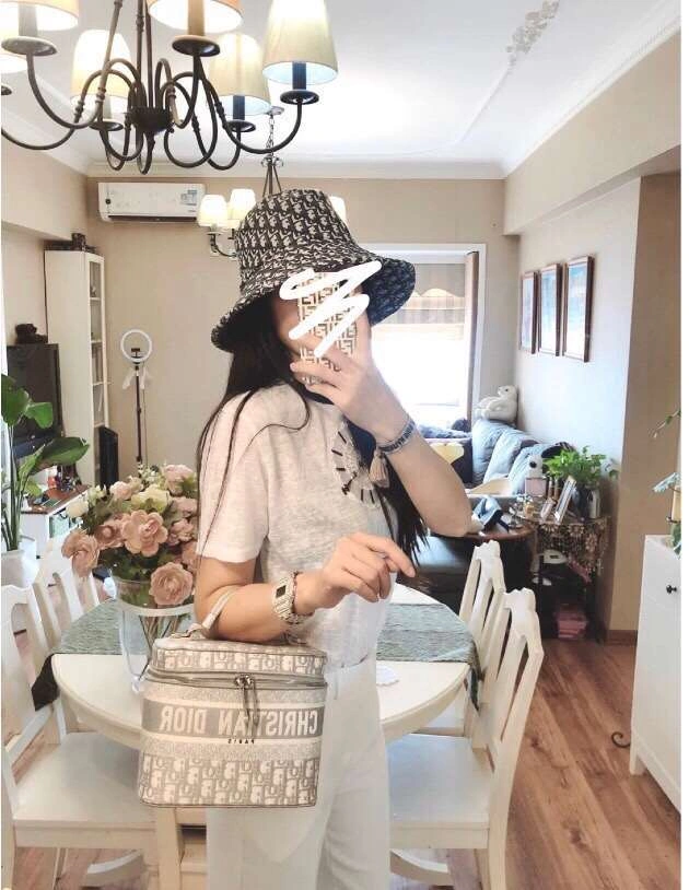 MOMO--TRAVEL Multiple colors ，item : M173B98C0703-2
