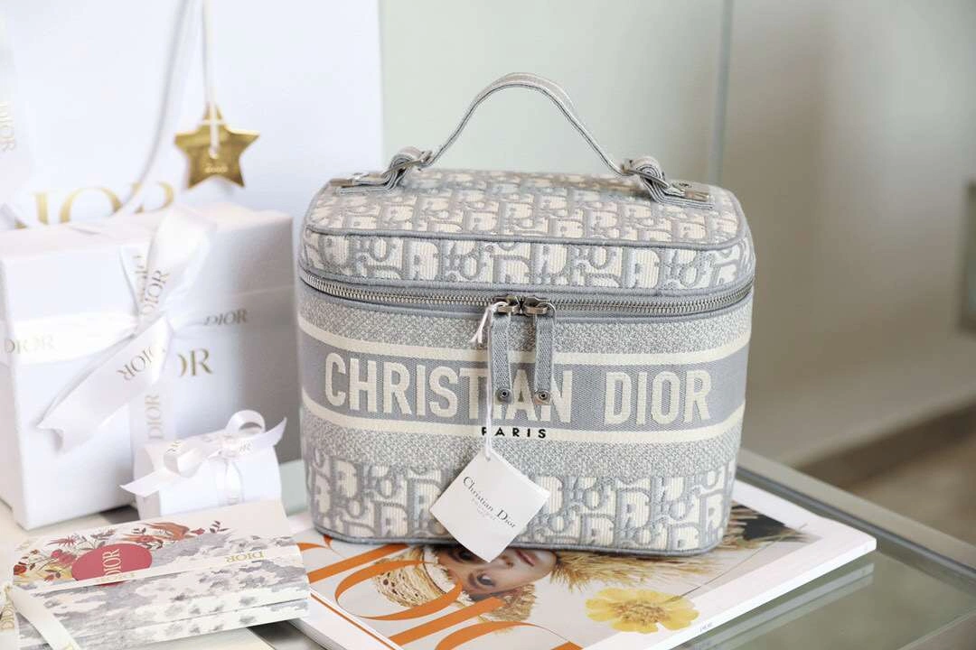 MOMO--TRAVEL Multiple colors ，item : M173B98C0703-2