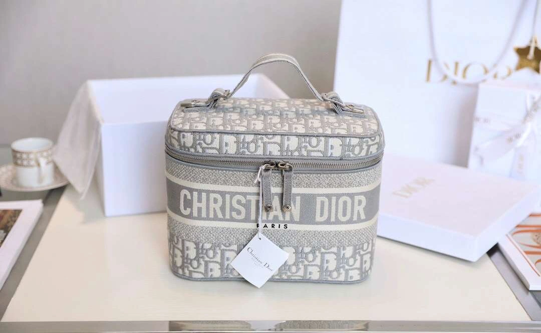 MOMO--TRAVEL Multiple colors ，item : M173B98C0703-2