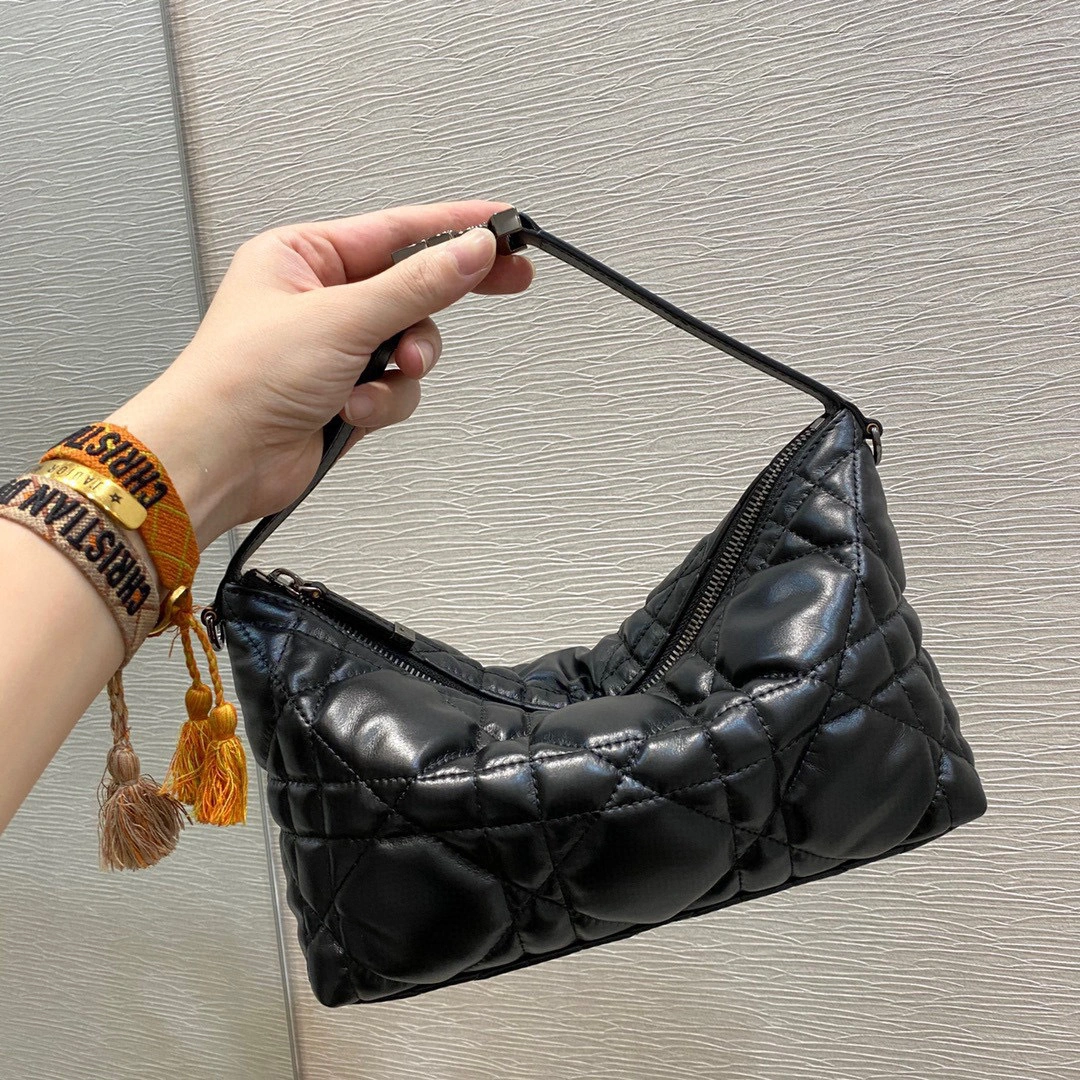 MOMO- TRAVEL NOMAD S5554BMIG-M900 item:B-B009J1320