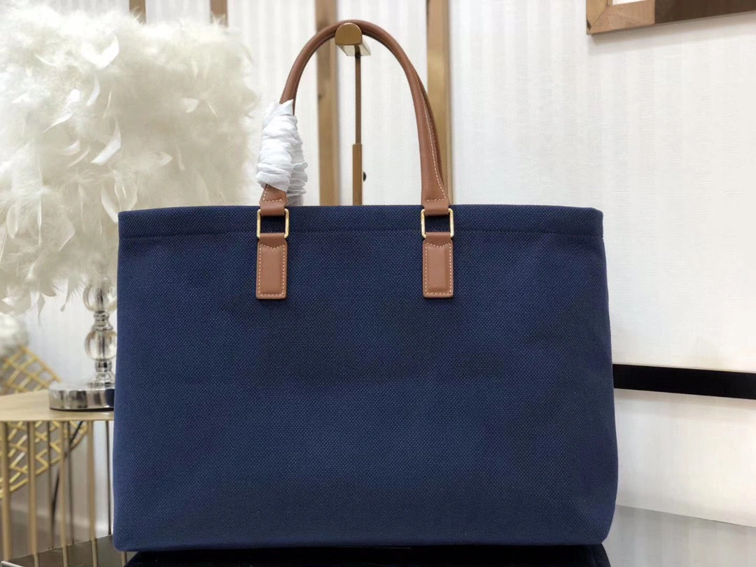 MOMO--Tote cowhide high quality version item : 063B00K2417