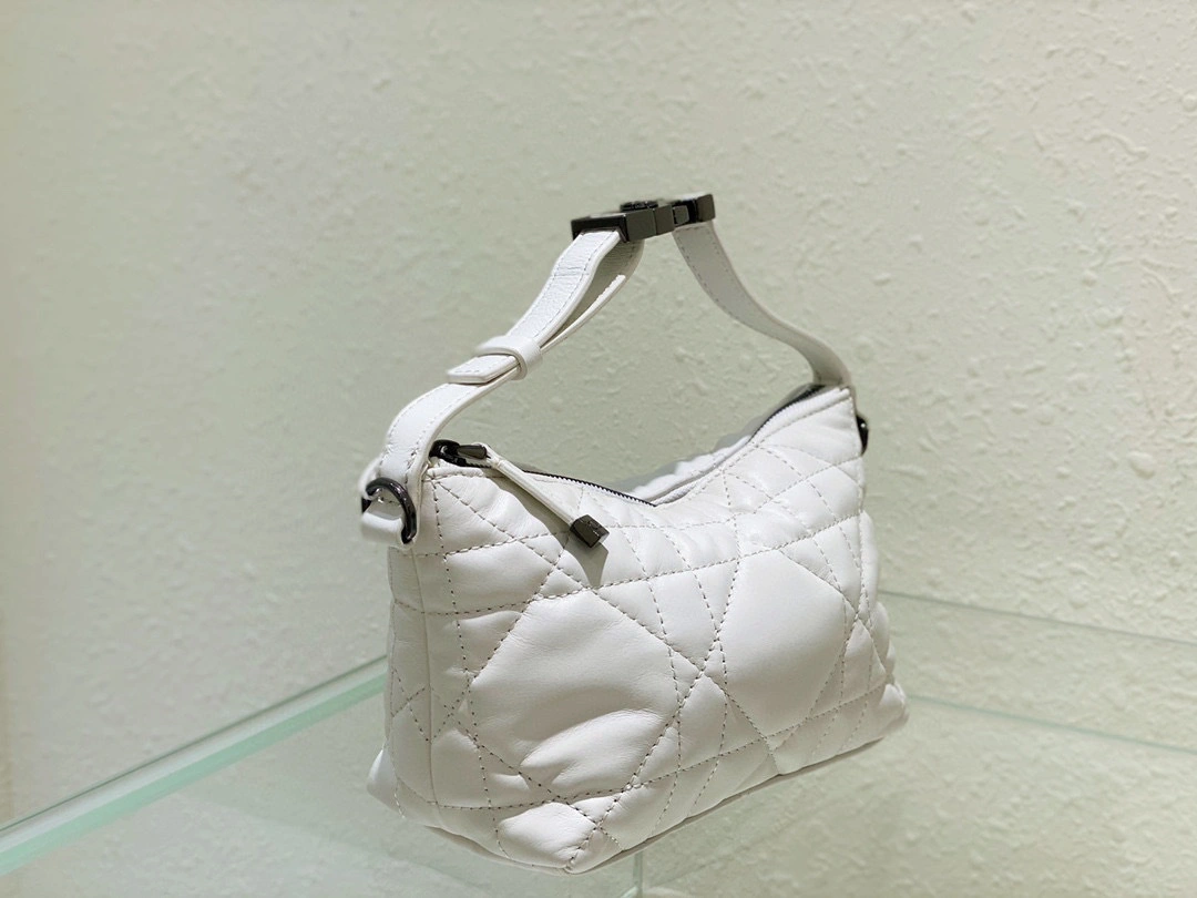 MOMO- Travel Nomad S5553BMIG-M030 item:B-B063J1321