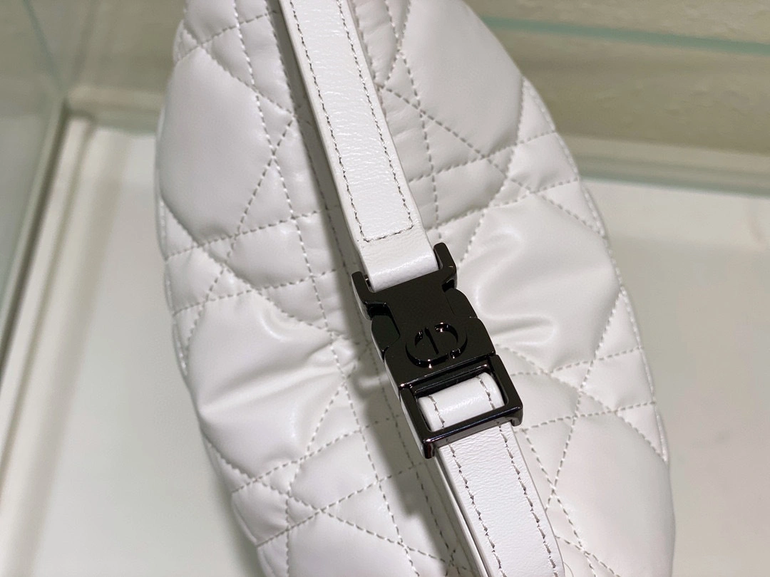 MOMO- Travel Nomad S5554BMIG-M030 item:B-B063J1322