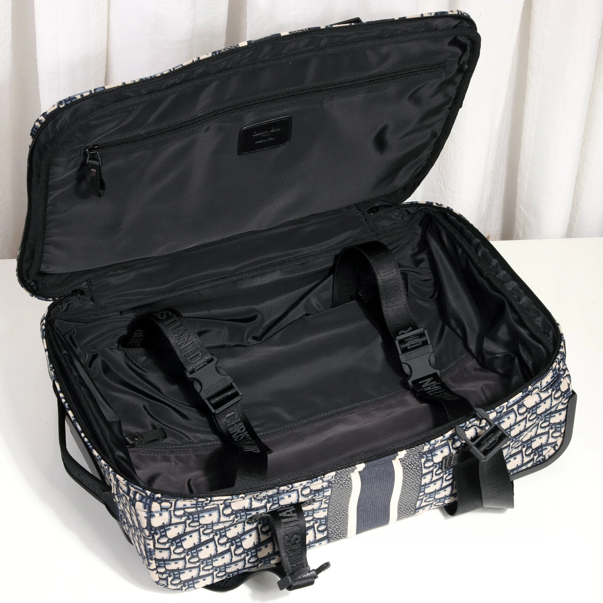 MOMO--Travel item : 180B95E3042