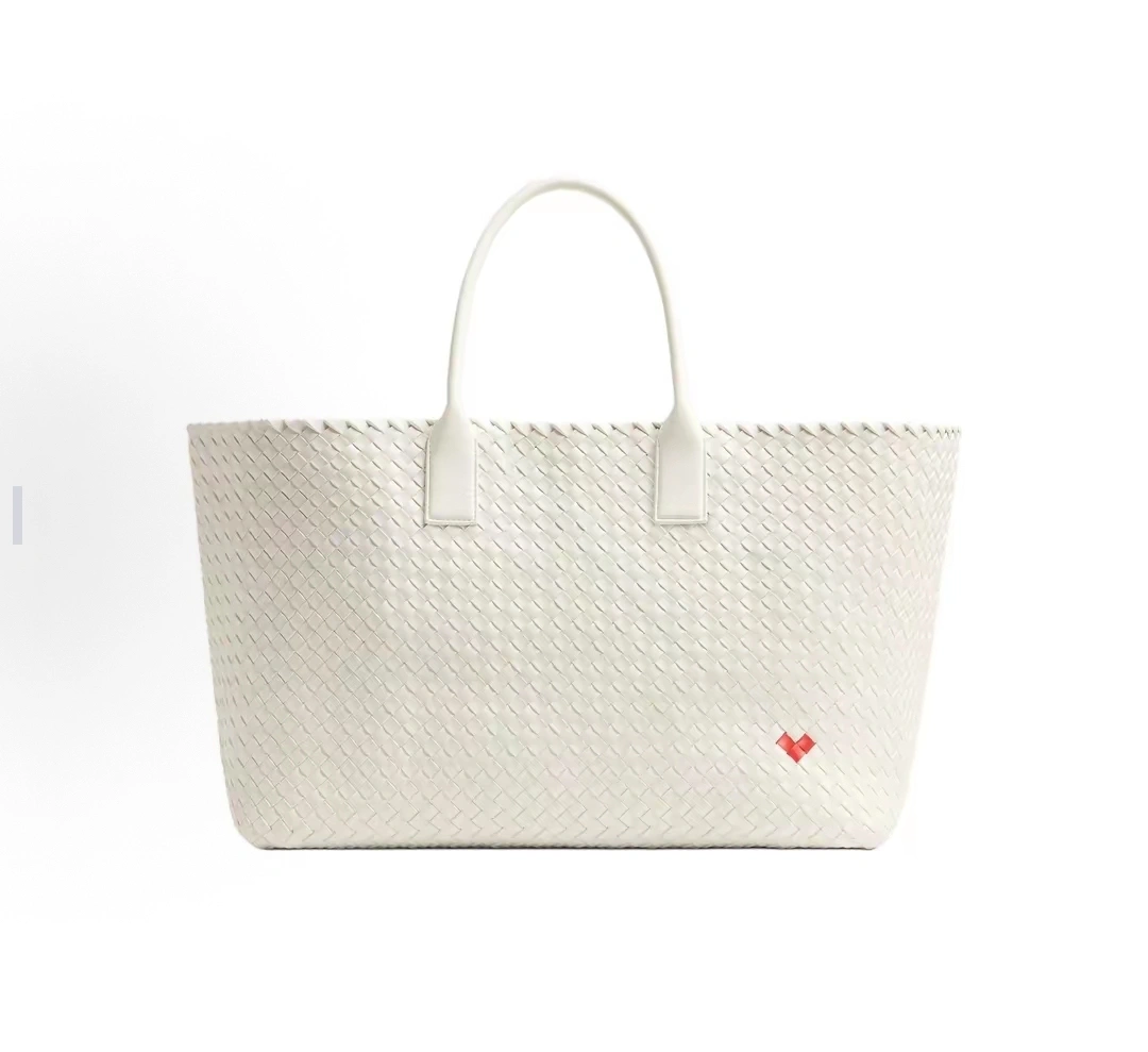 MOMO- V595t1 777609V3SQ18583 high quality version CABAT item:E-B100B2302