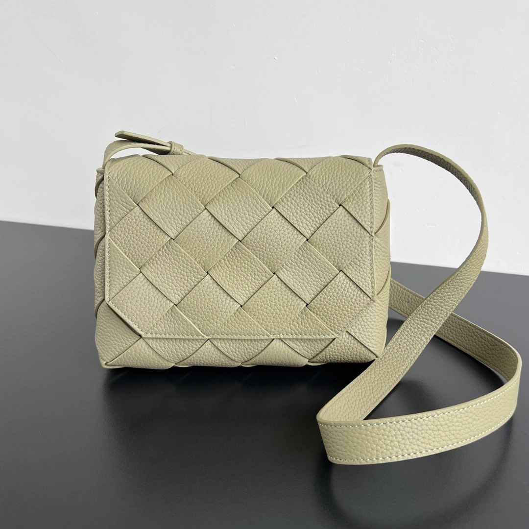 MOMO--V595t1 795637V4FV12919 high quality version cowhide item:E-B664G1506W