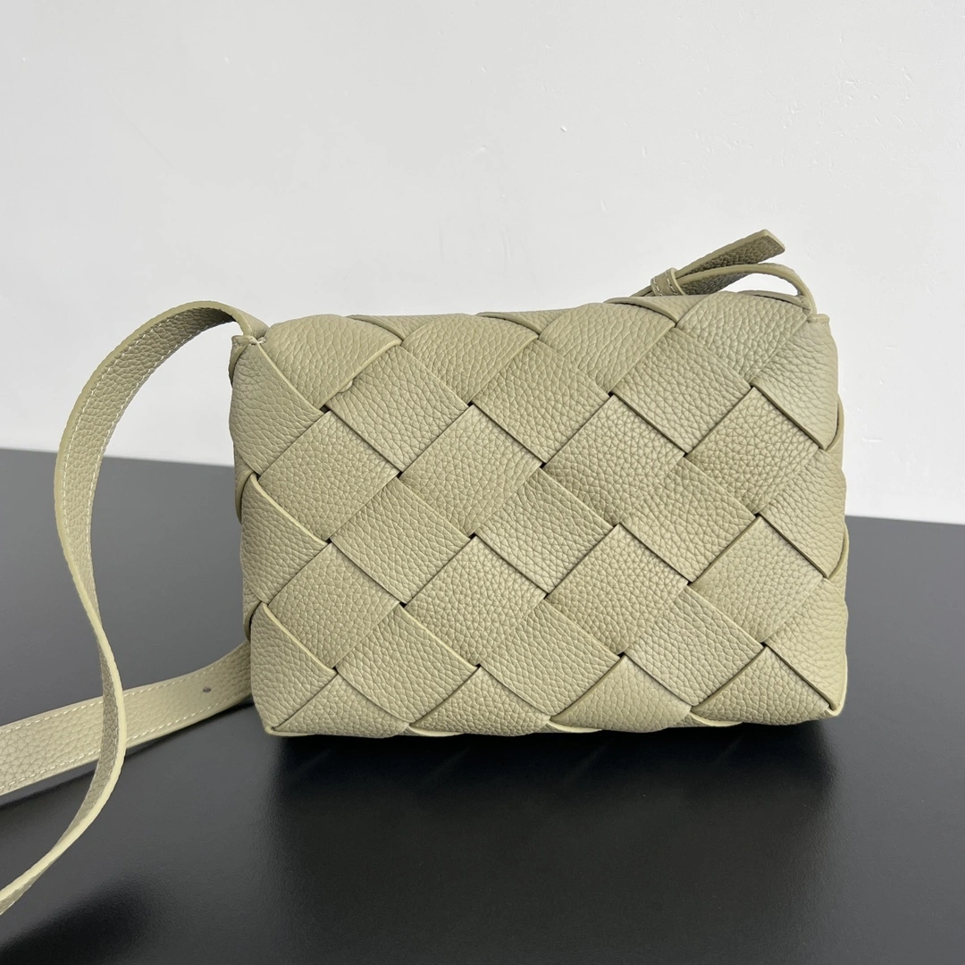 MOMO--V595t1 795637V4FV12919 high quality version cowhide item:E-B664G1506W