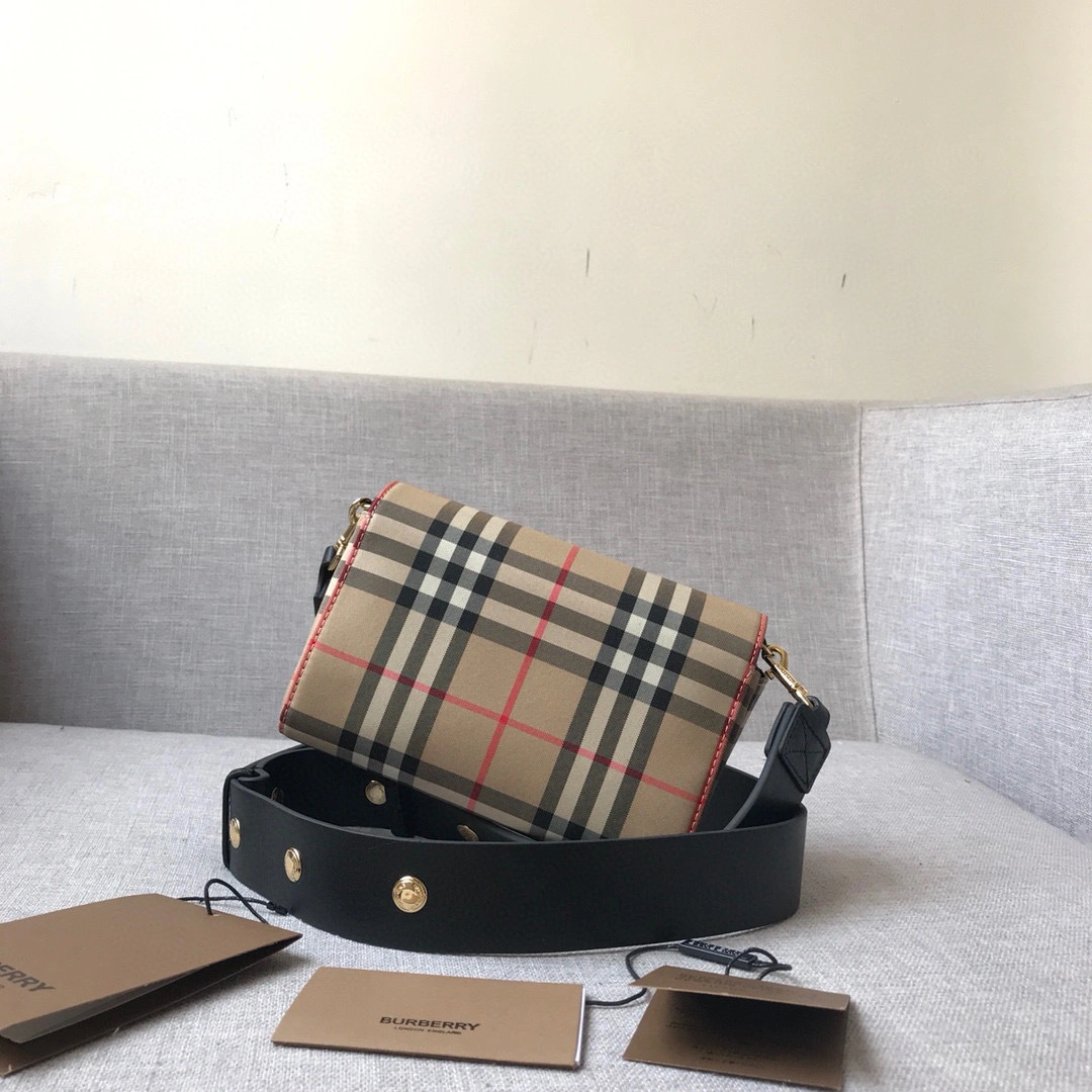 MOMO- Vintage item : A-B278L0105