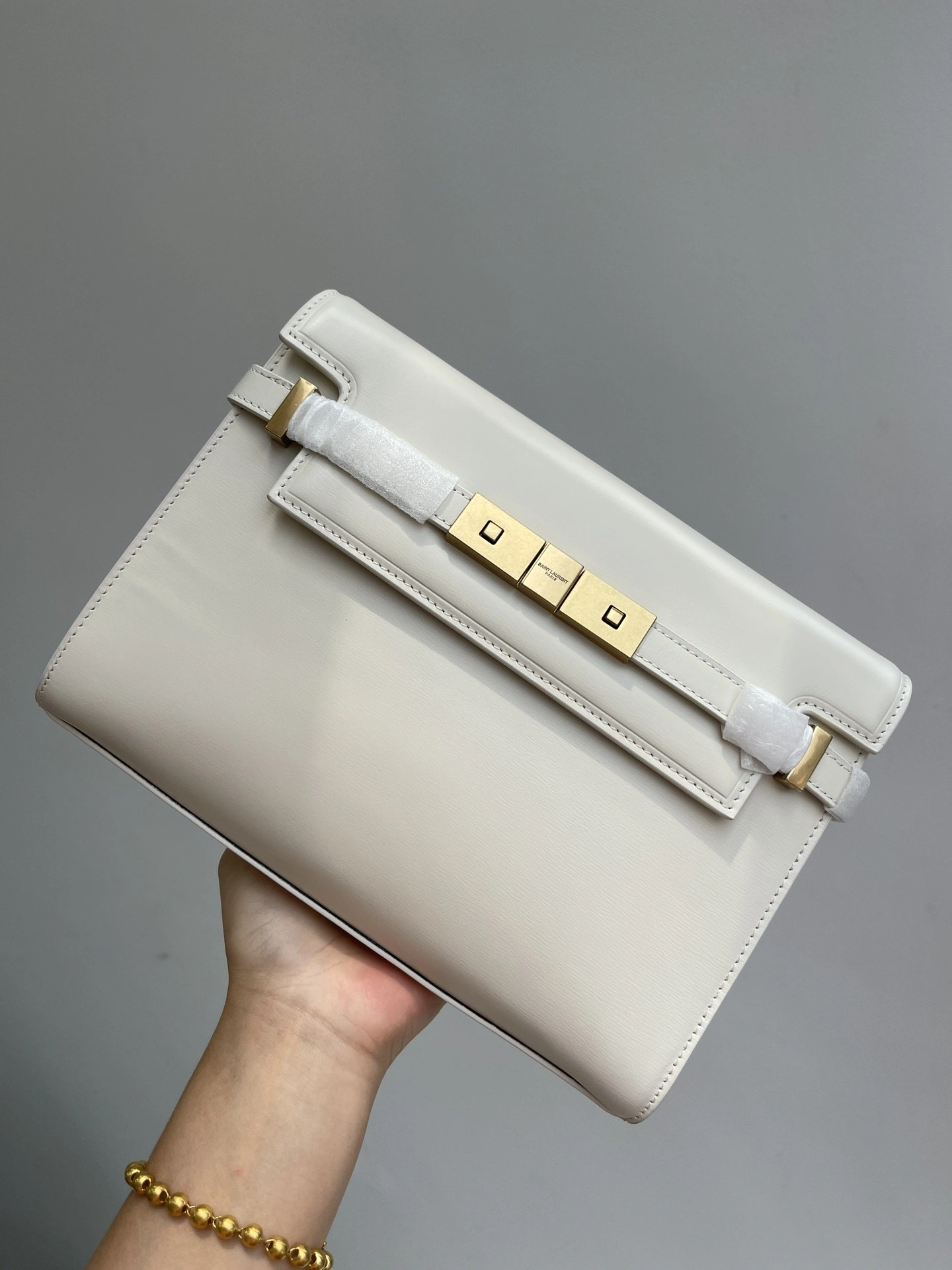 &MOMO--Yv5s 727766-0SX0W-9207 cowhide item:D-B432F2422