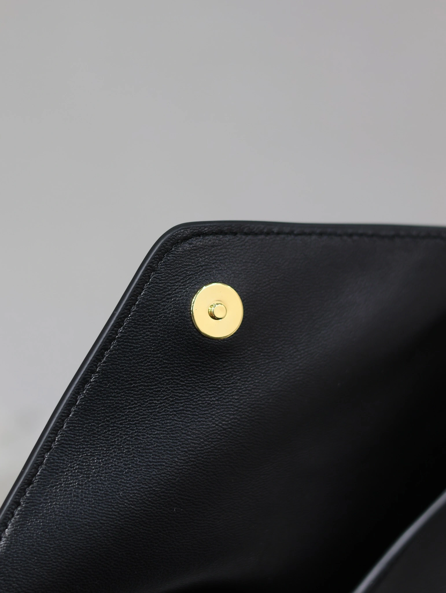 MOMO- Yv5s 764931-AACX7-1000 high quality version sheepskin item:E-B225I0538