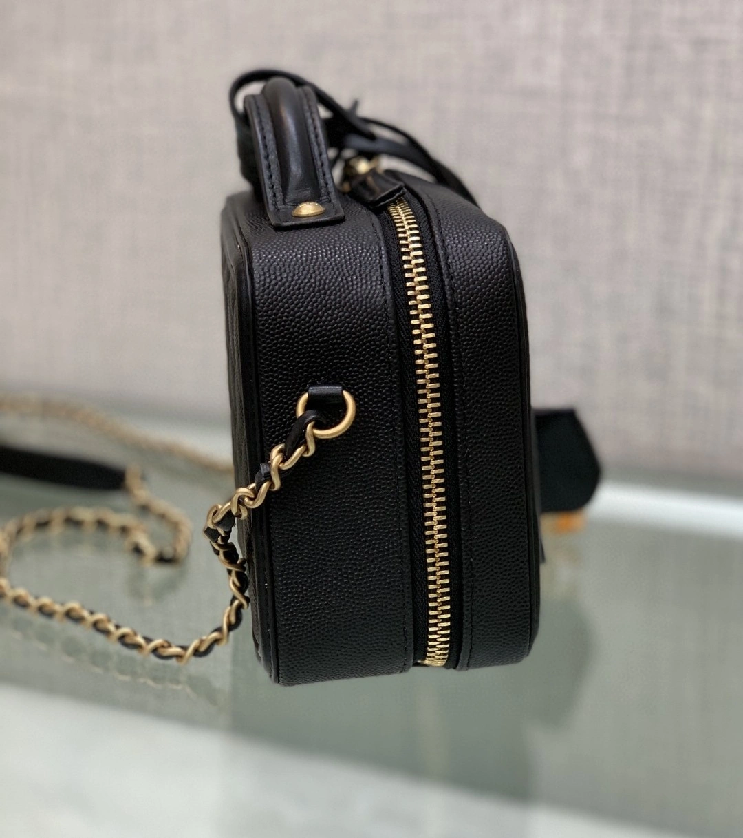 MOMO- a93342 sheephide item : B-B063M2822