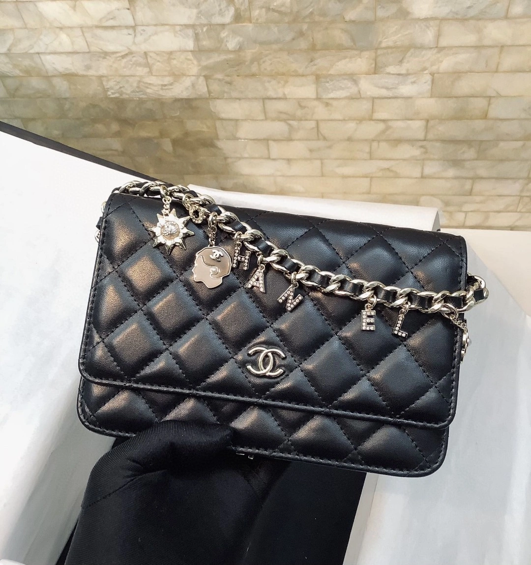 MOMO- ap1960 sheephide Woc item : B-B307B0821