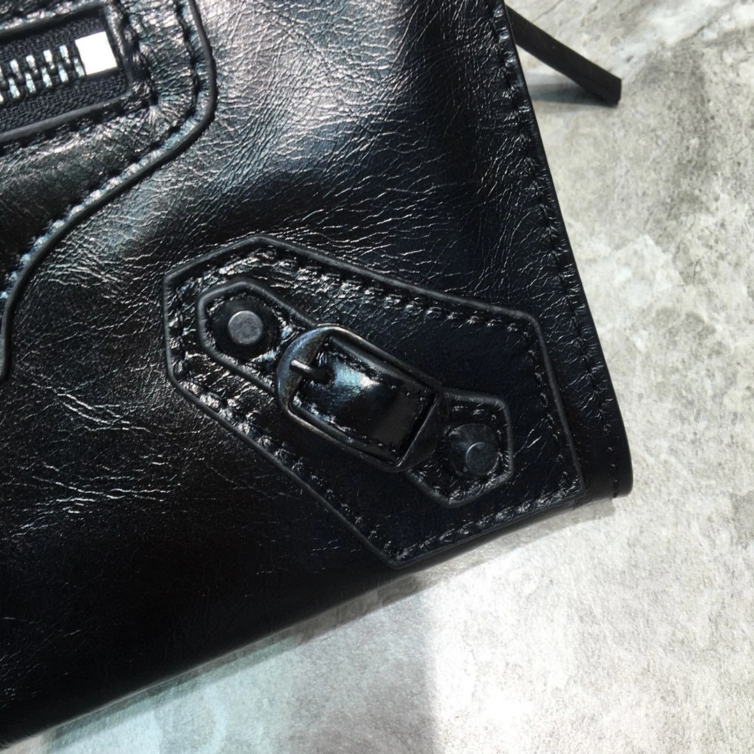 MOMO--cowhide high quality version item : 202B45K2712