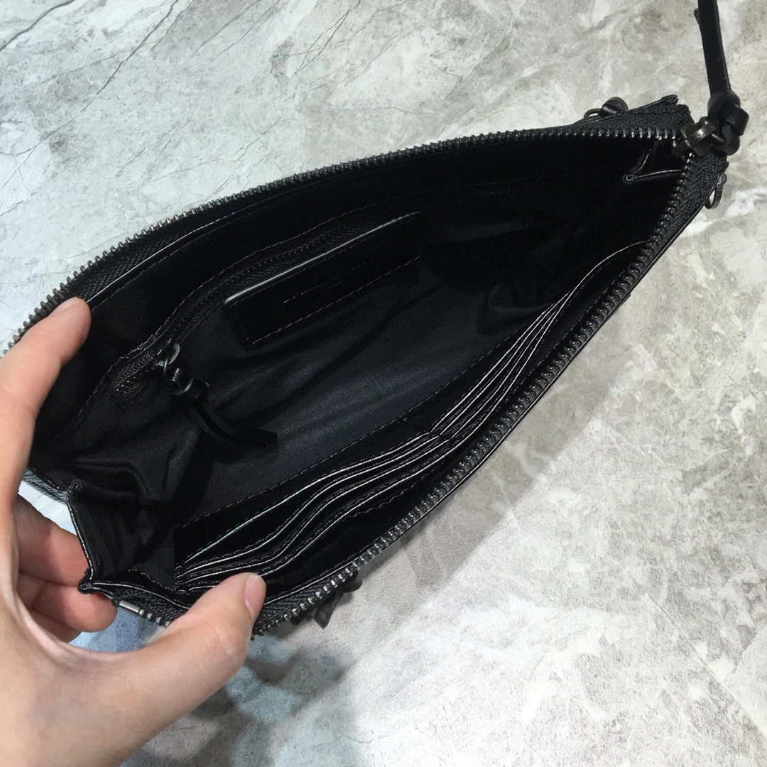 MOMO--cowhide high quality version item : 202B45K2712