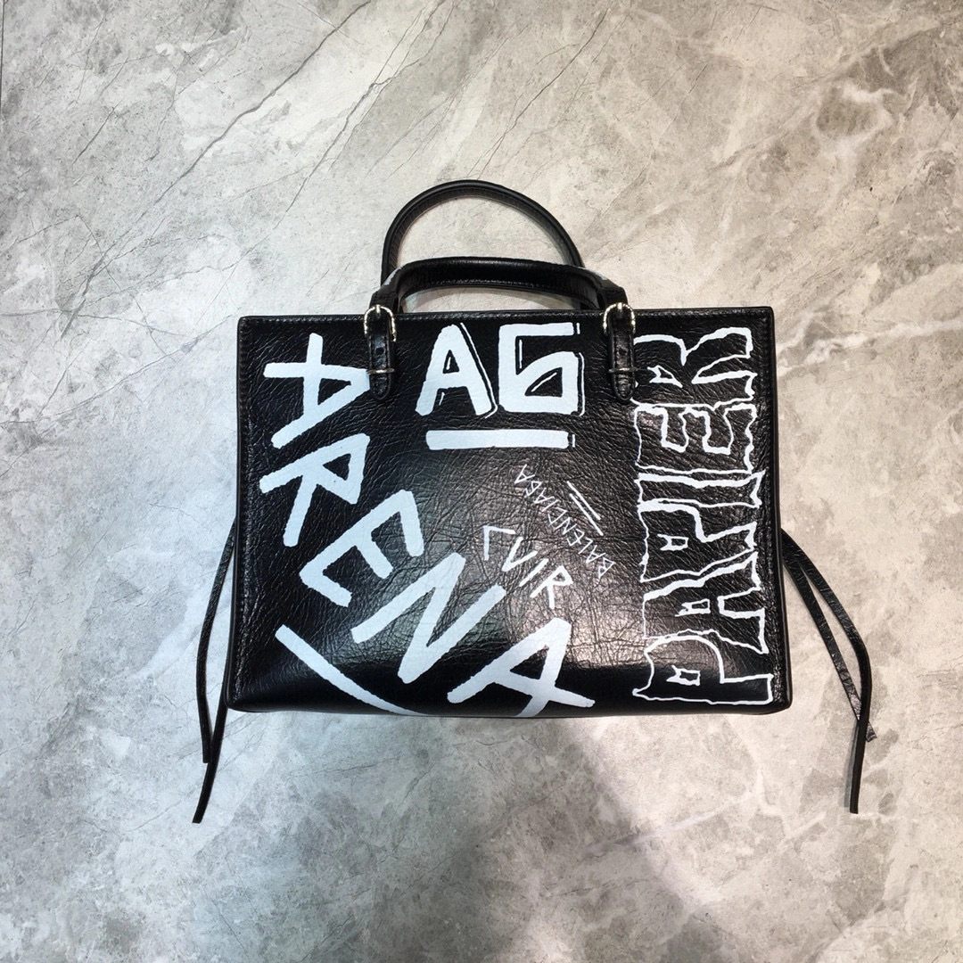 MOMO--cowhide high quality version item : 202B98K2650-2