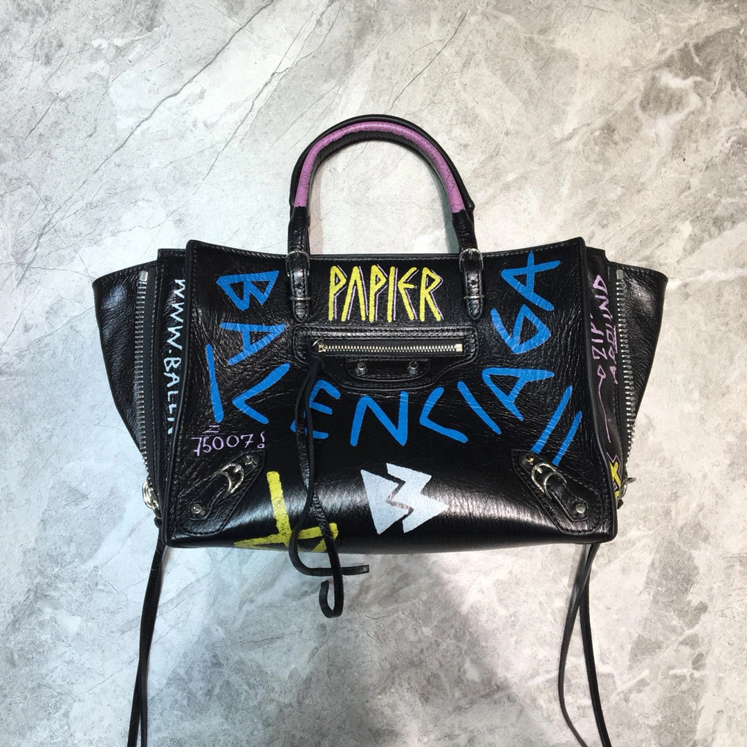 MOMO--cowhide high quality version item : 202B98K2650-2