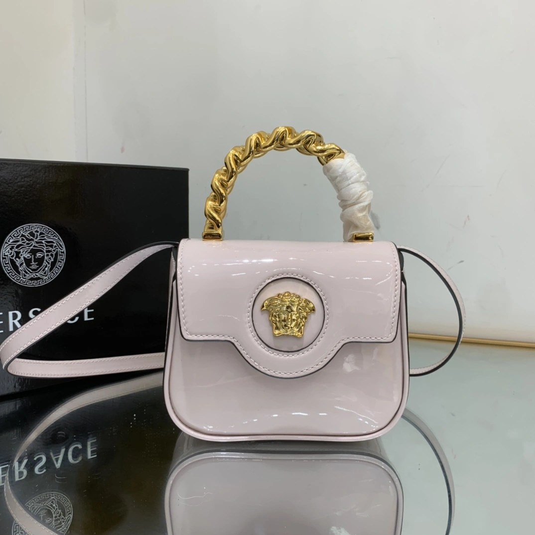 MOMO- high quality version 1003016-1A04289-1P59V 2022 item：C-B063B0702C