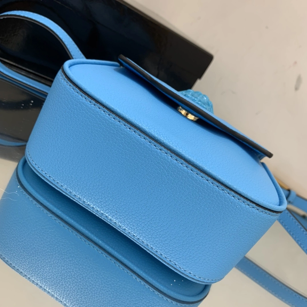 MOMO- high quality version 1003016-DVIT2T-1U38V 2022 item：C-B063B0701C