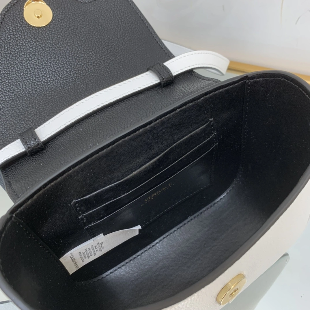 &MOMO- high quality version 1003016DVIT2T2W63V 2022 item：C-B063B0704C