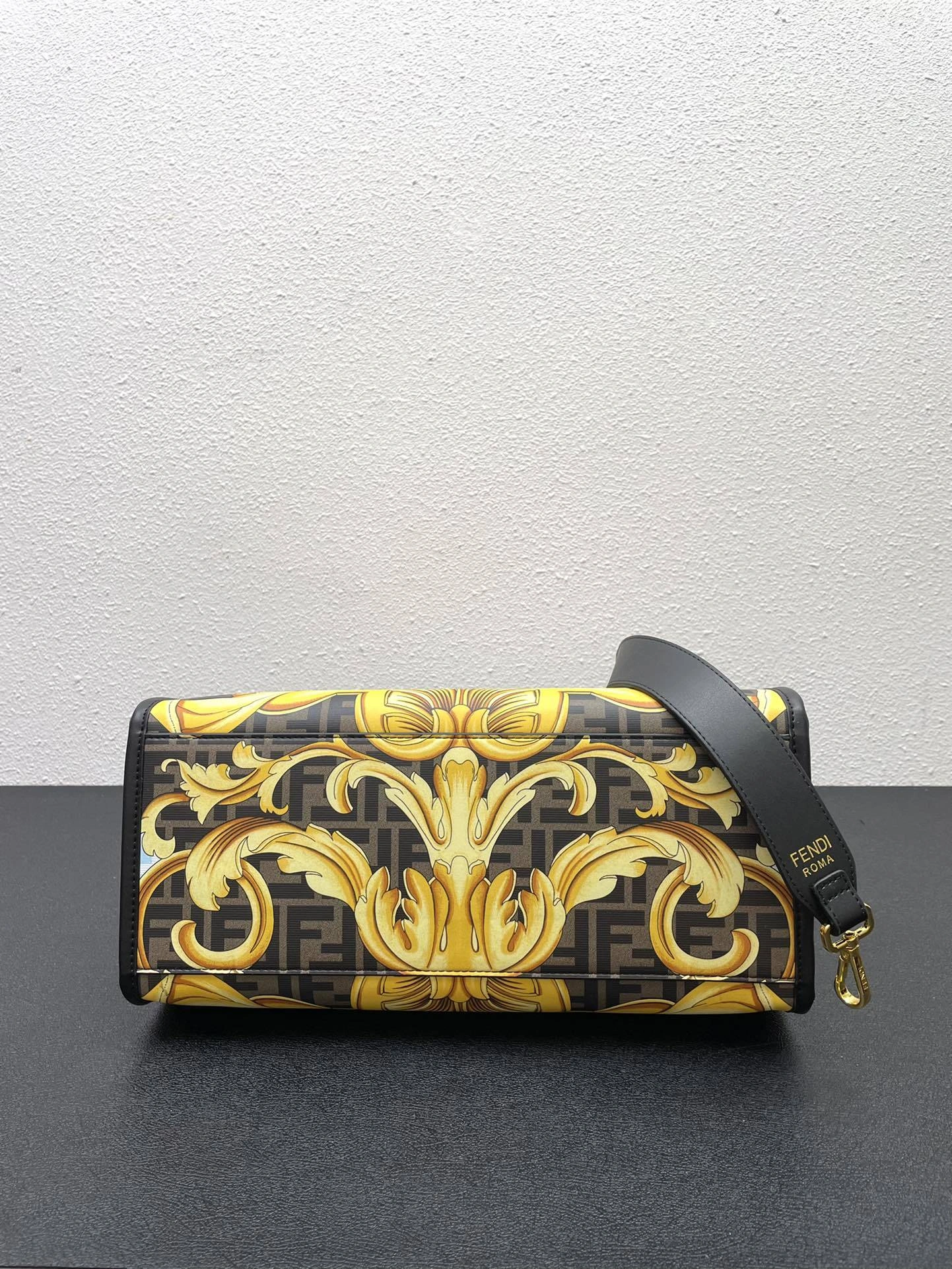 MOMO- high quality version 1006675-1A04637-5B02F item：C-B000B0903C