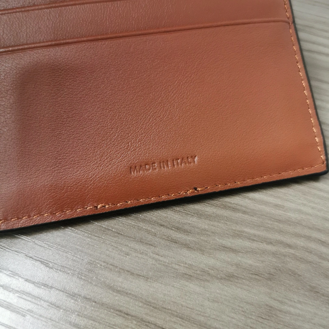 MOMO- high quality version 10D572BZ9-04LU C sheephide item：B-B063I1811C