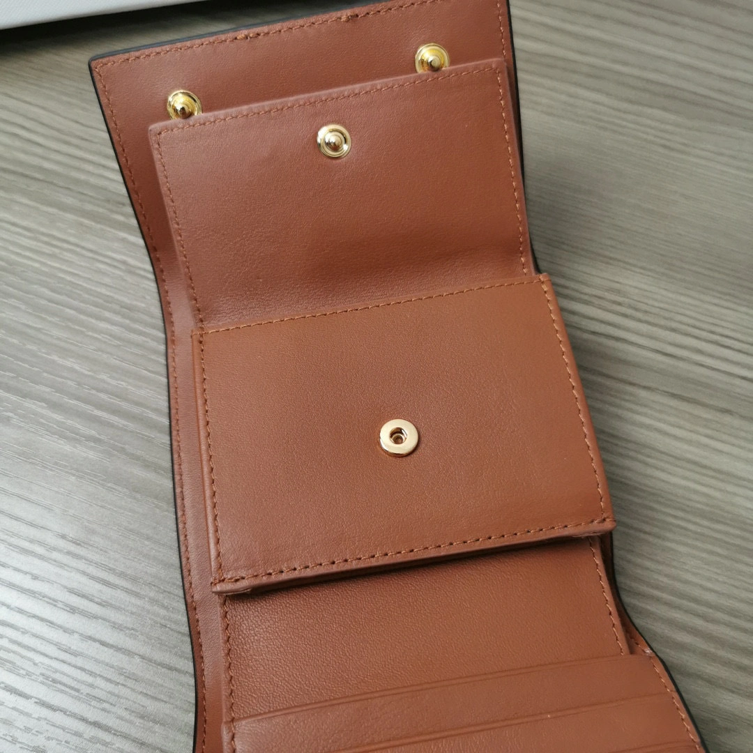 MOMO- high quality version 10D572BZ9-04LU C sheephide item：B-B063I1811C