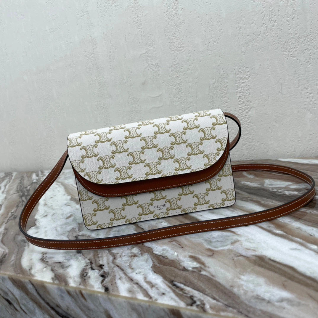 MOMO- high quality version 10D852CG9-01TA TRIOMPHE lambskin item：B-B000J2101C