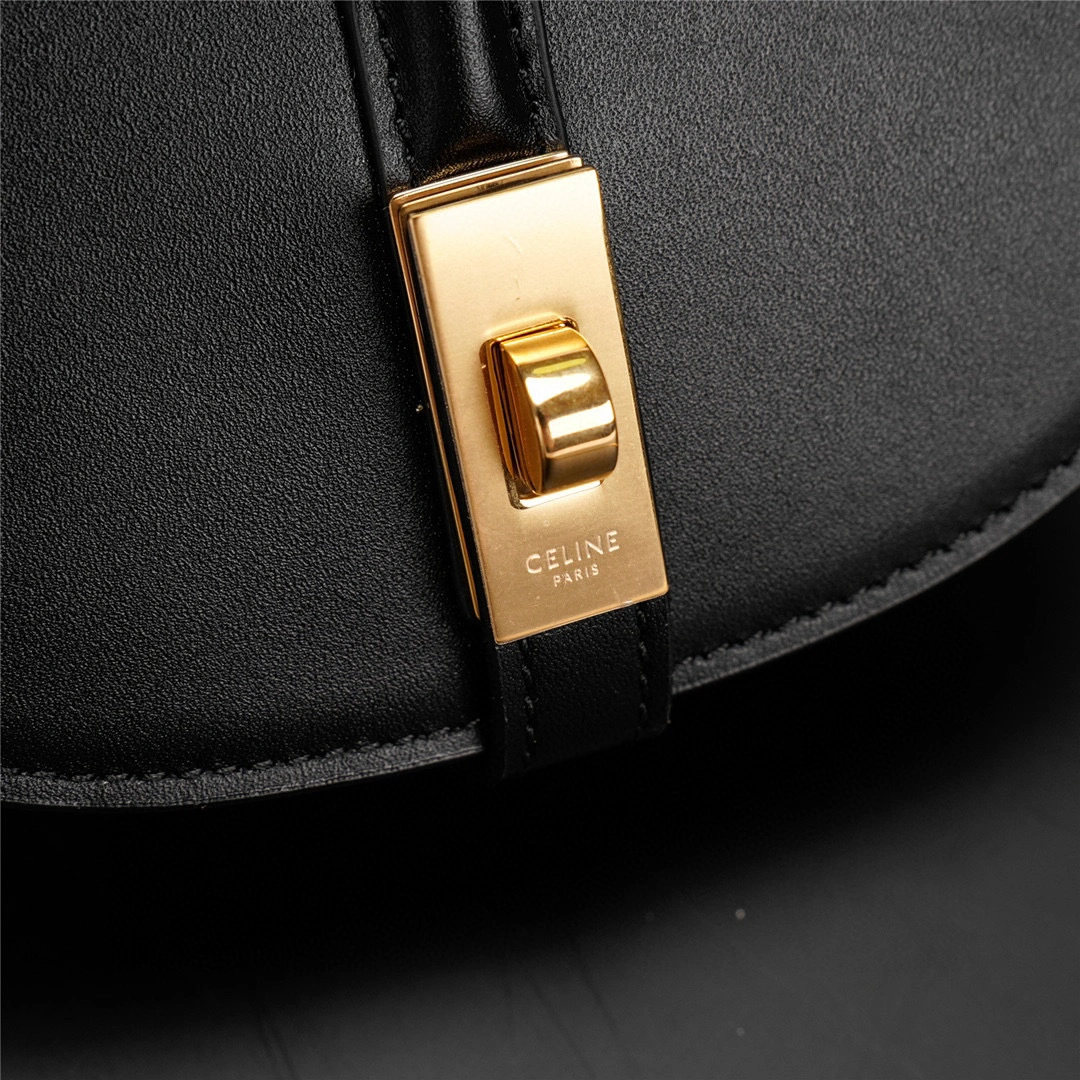 MOMO- high quality version 10G453CQ7-38NO cowhide item：B-B000J1916C