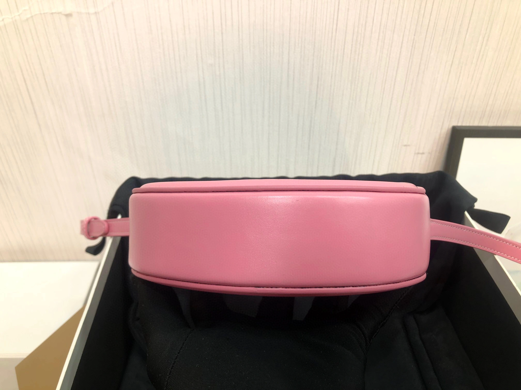 MOMO- high quality version 10I703DPQ-25FO cowhide item：B-B000J1912C