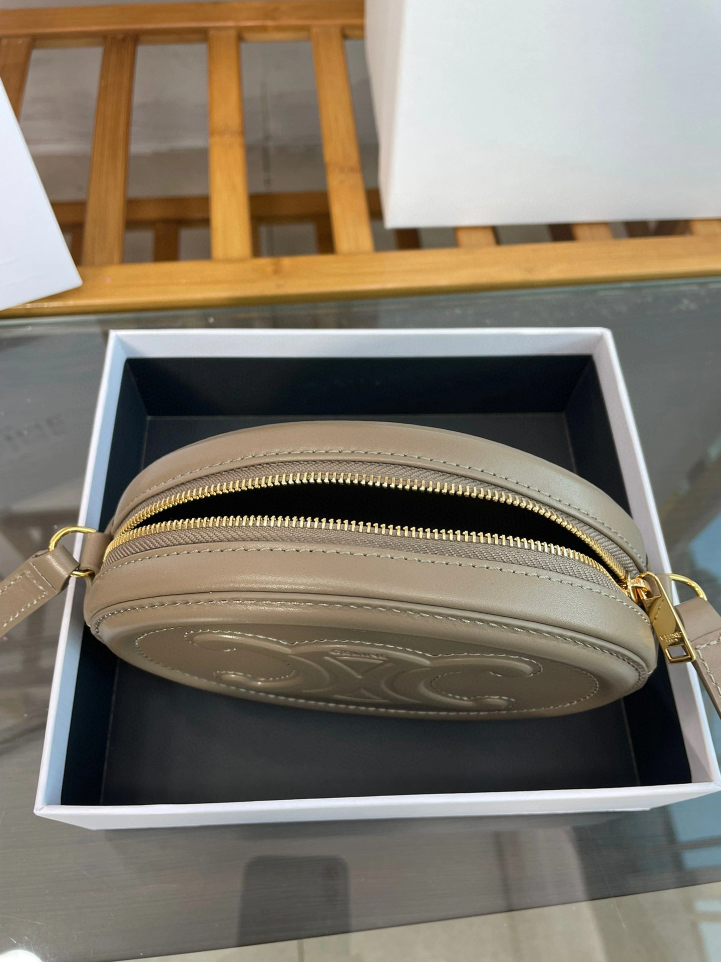 MOMO- high quality version 10I703DPQ-31GR cowhide item：B-B009J1909C