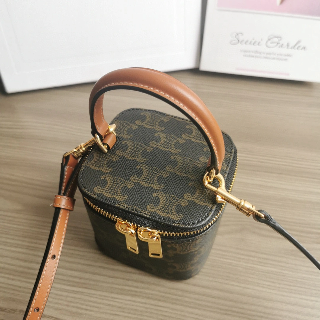 MOMO- high quality version 10J762CZ1-04LU 2022 item：B-B063I1823C