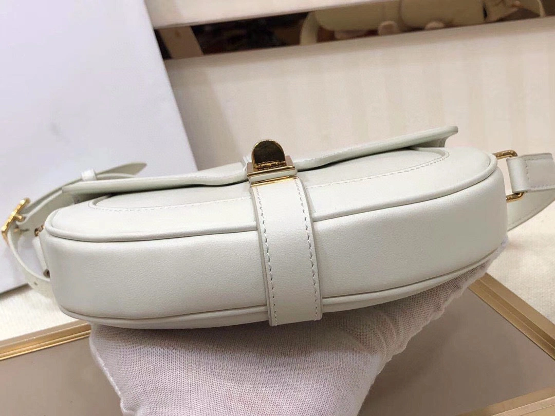 MOMO- high quality version 188013BEY-01BC BESACE 16 calfskin item：B-B000K0714C