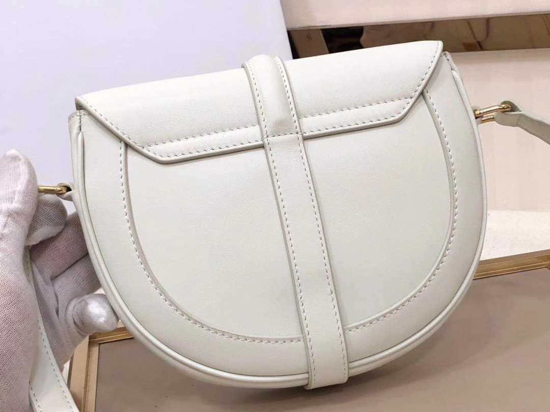 MOMO- high quality version 188013BEY-01BC BESACE 16 calfskin item：B-B000K0714C