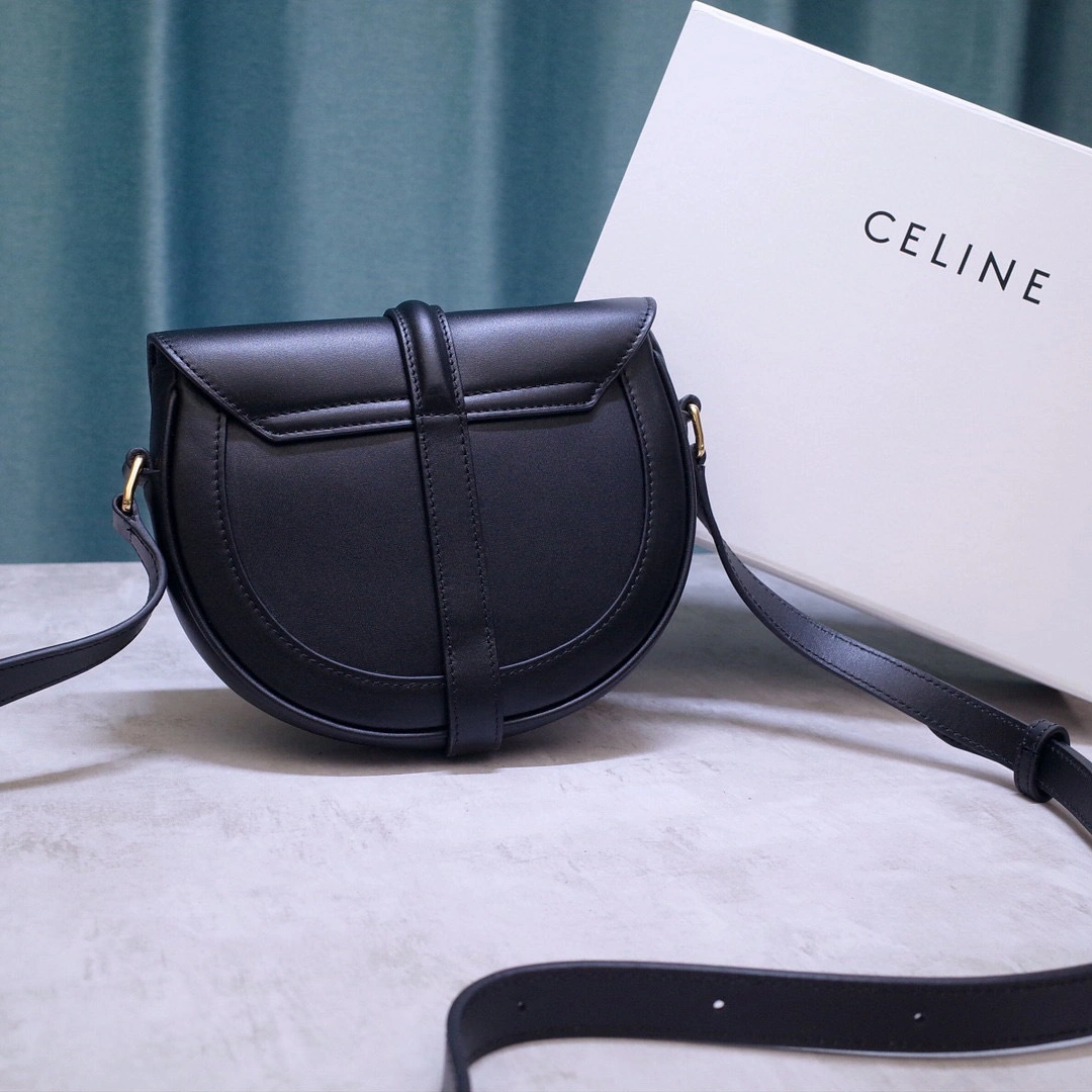 MOMO- high quality version 188013BGU-02VG BESACE 16 calfskin item：B-B008K0715C