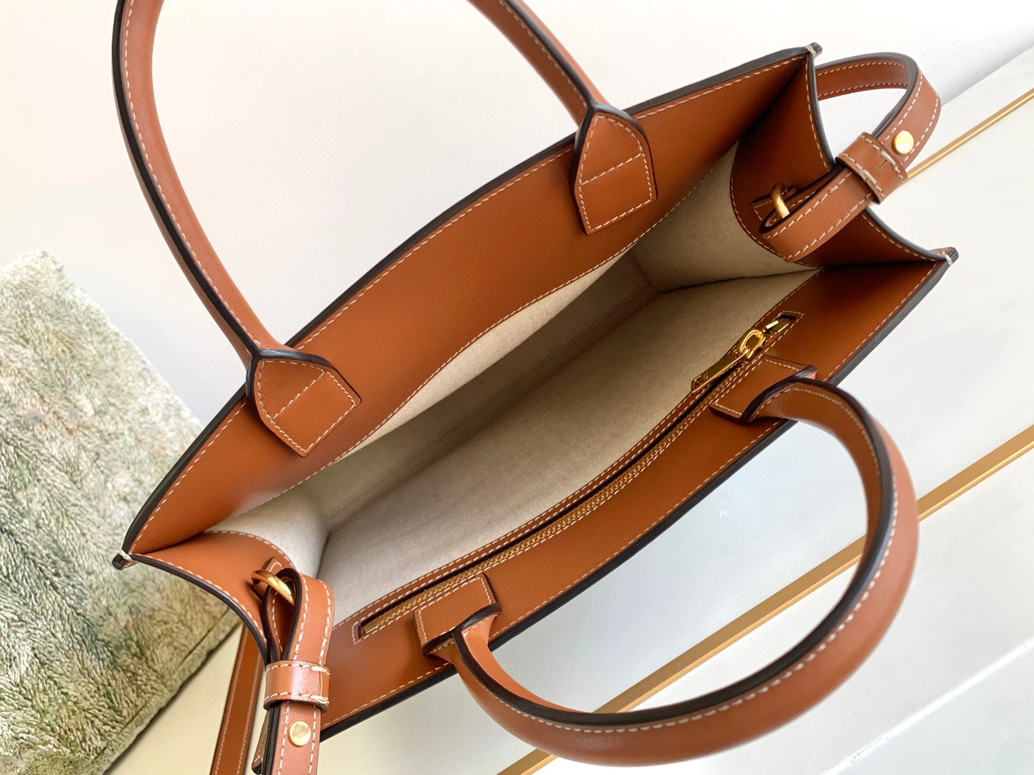 MOMO- high quality version 192082EFY-01WB 22s CABAS item：B-B000H0823C